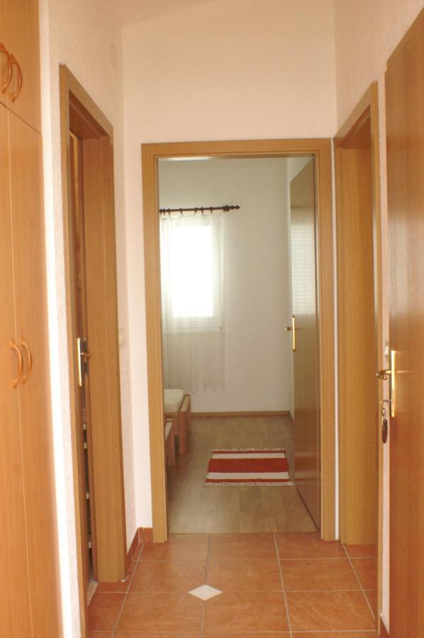 Apartments By The Sea Razanj, Rogoznica - 4185 Ngoại thất bức ảnh